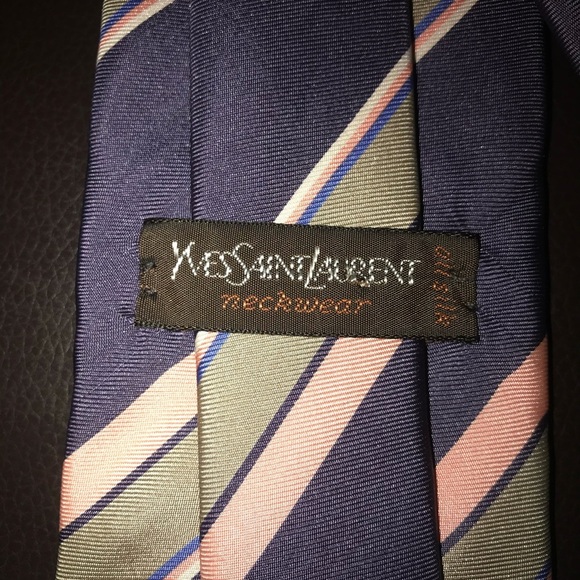 Yves Saint Laurent tie - Picture 2 of 4